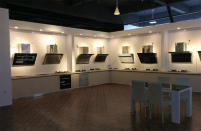 電商沖擊下，廚衛五金實體零售商的破局之道